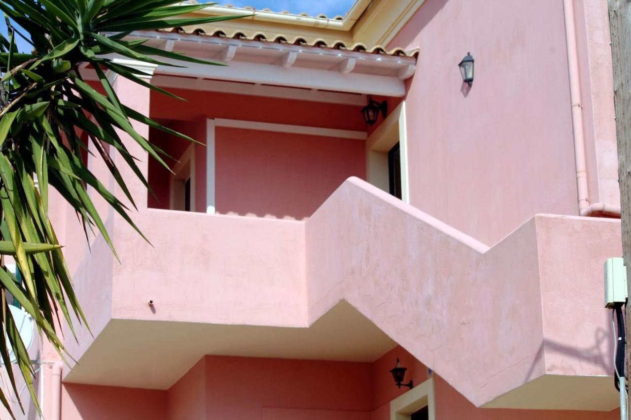 Nikolas House Gimari Екстериор снимка